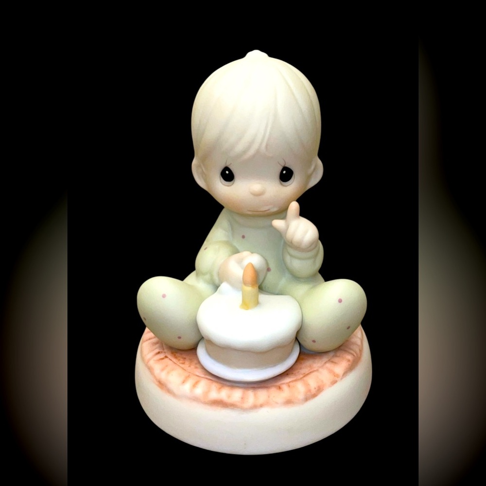 Precious Moments Baby's First Birthday Figurine - Picture 1 of 10